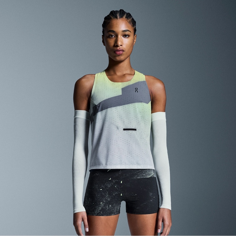 NWT On Running Race Singlet Limelight Glacier Medium